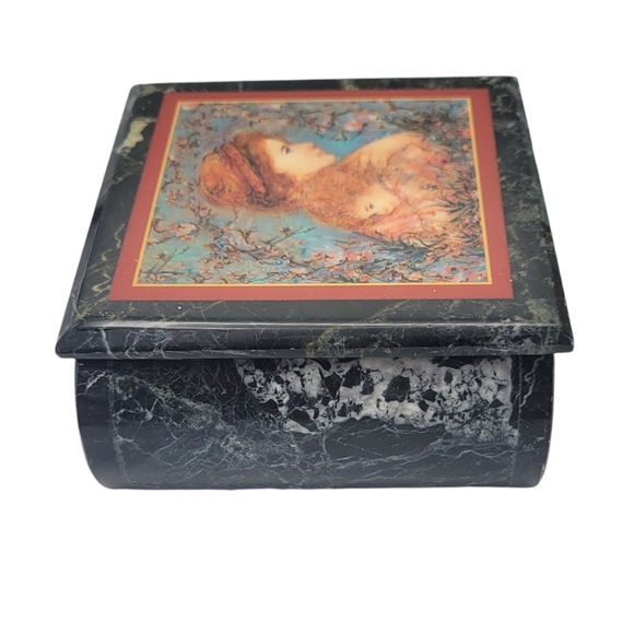 Vintage Edna Hibel Mother & Child Marble Trinket Jewelry Box - Picture 3 of 10